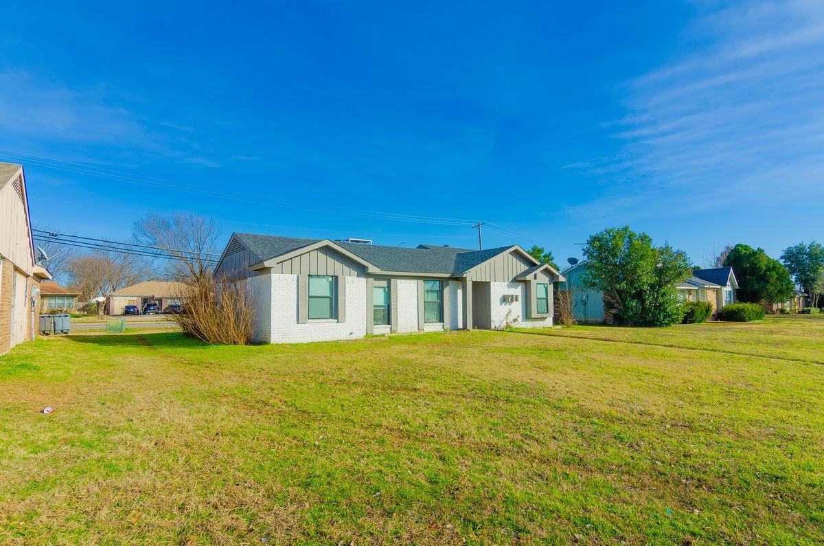 1712 Rocky Place Ct - Photo 3 of 21