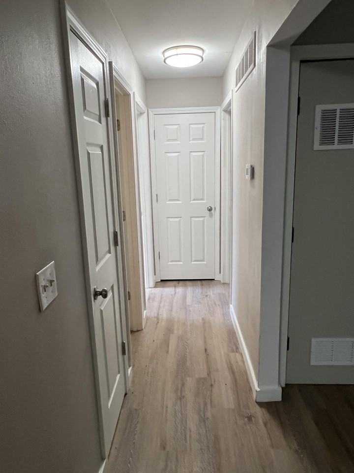222 Se 101st Rd #4 - Photo 2 of 12