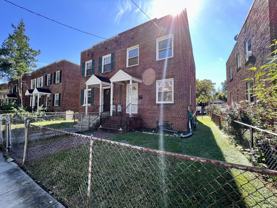 3327 Dubois Pl Se #X - Photo 1 of 1