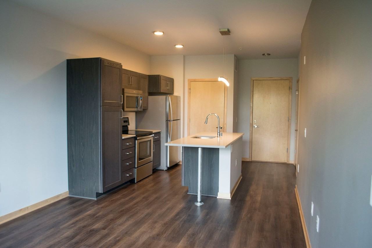 Factory District - Photo 6 of 34