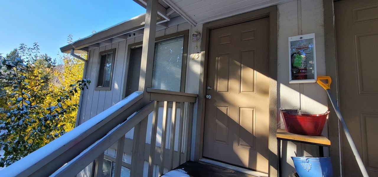 1260 Ne Purcell Blvd - Photo 4 of 10