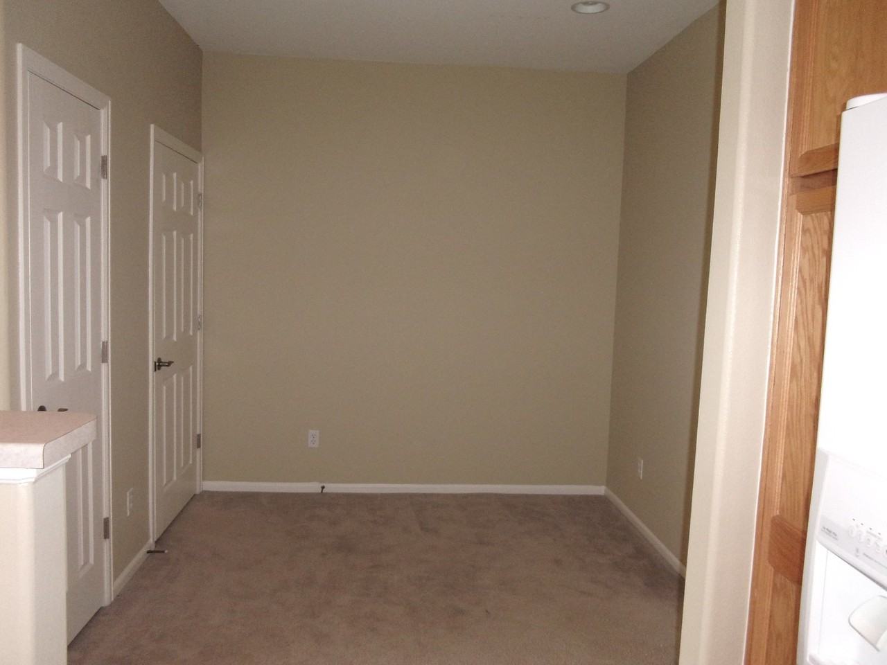 8338 Stonybridge Cir - Photo 4 of 15