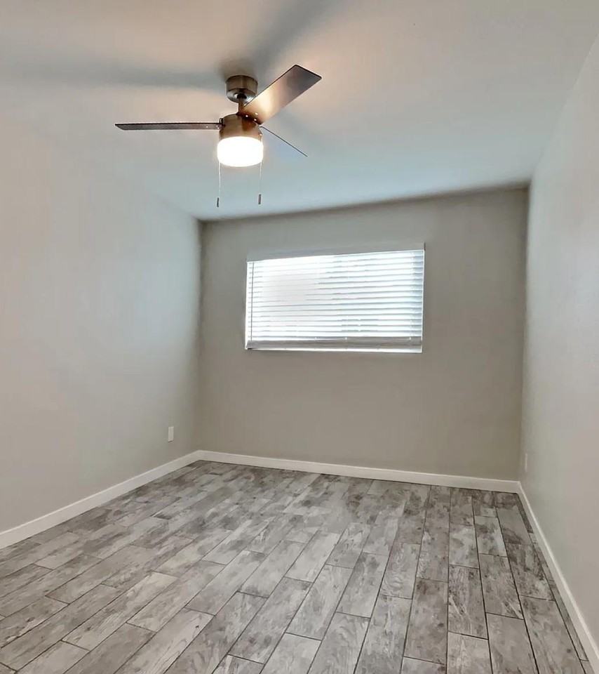1302 E Vista Ave Apt 2 - Photo 4 of 16