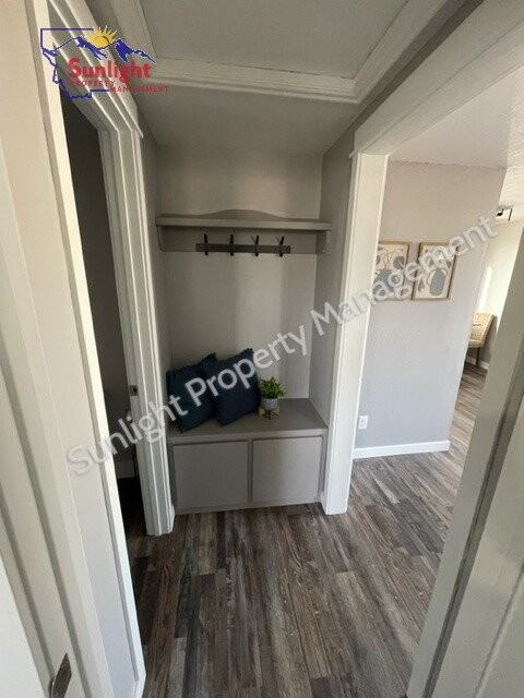 19 7th Ave - Photo 7 of 11