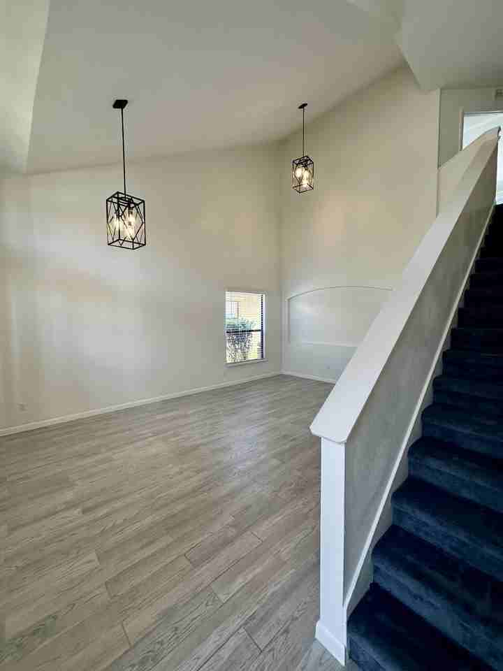 430 Breckenridge Cir Se - Photo 2 of 18