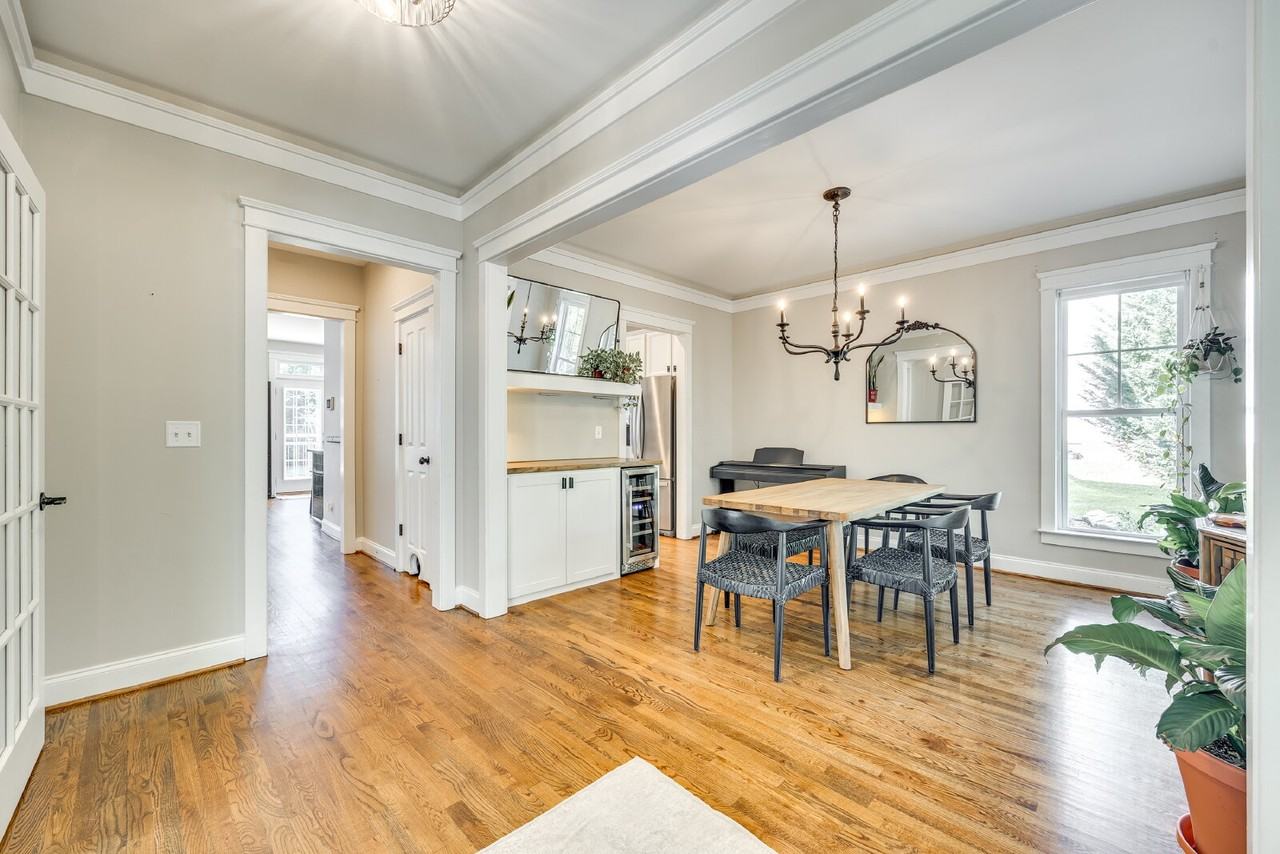 1128 Windsong Bay Ln - Photo 3 of 36