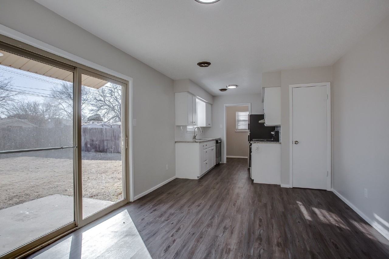 5419 46th St - Photo 4 of 14