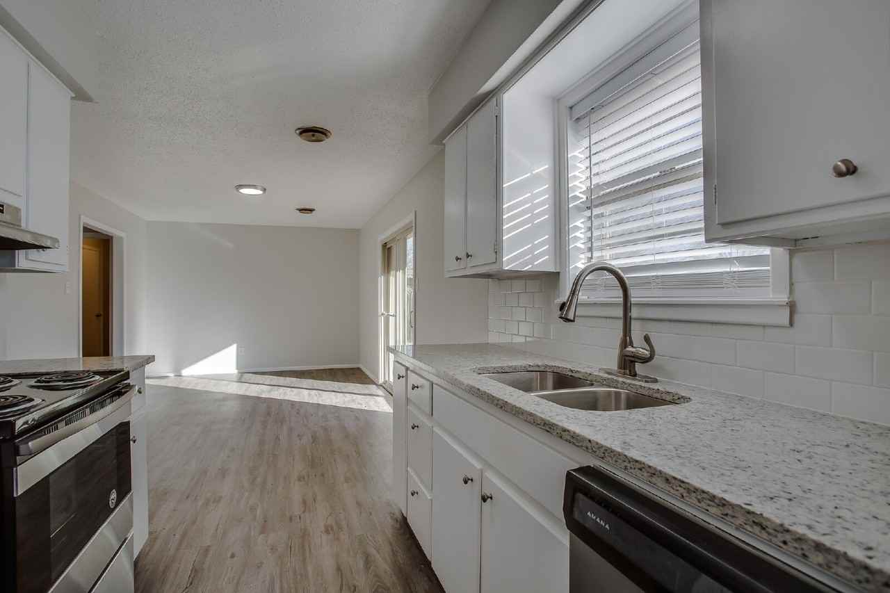 5419 46th St - Photo 6 of 14