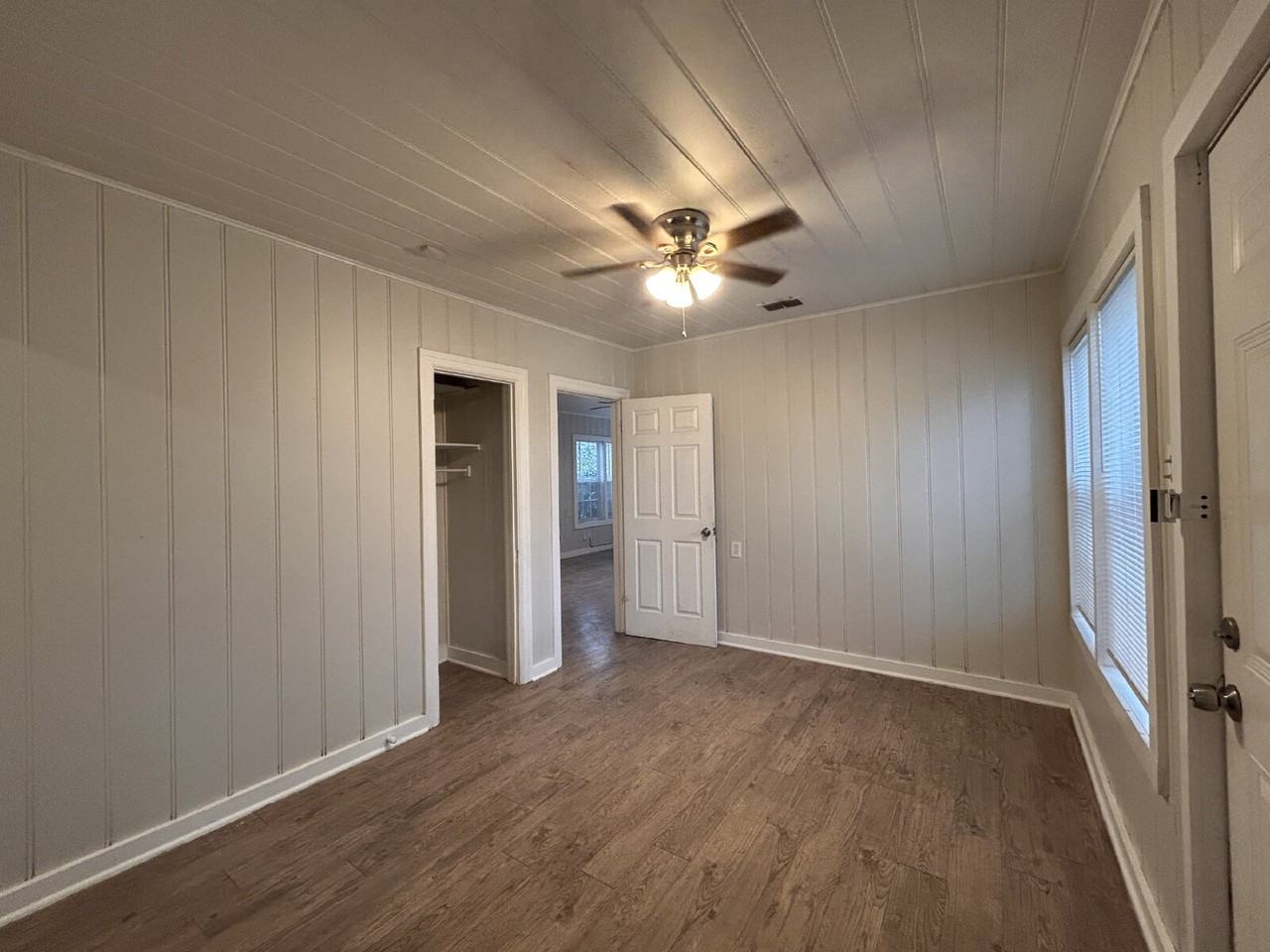 1925 26th St - Photo 7 of 10