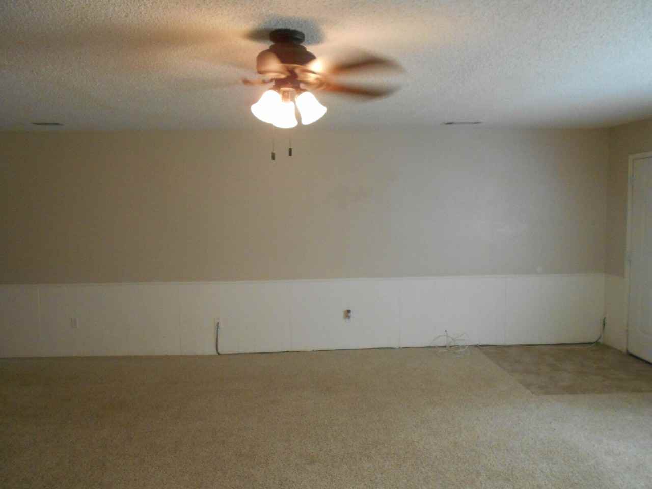 5439 47th St - Photo 5 of 9