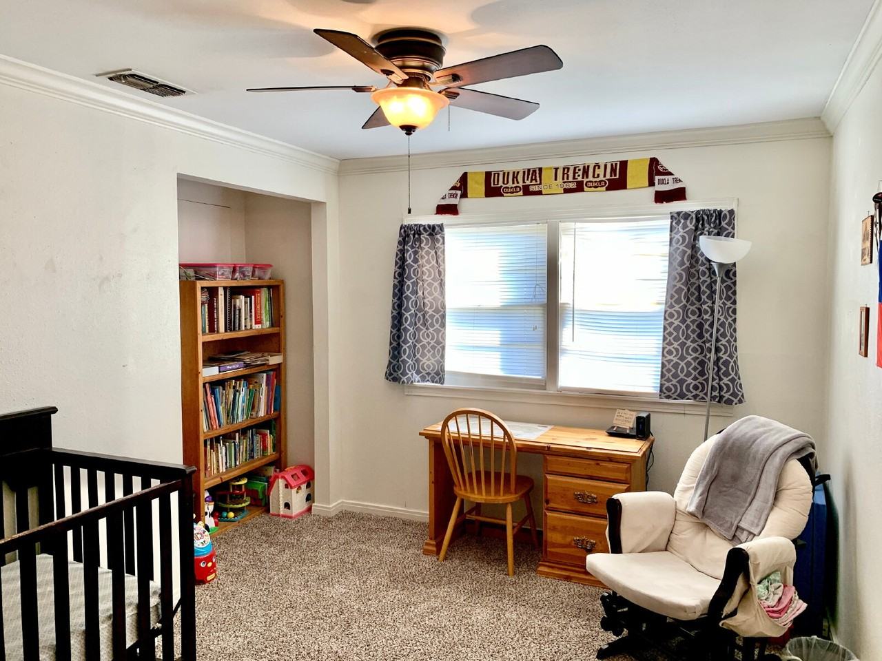 4206 45th St - Photo 6 of 14