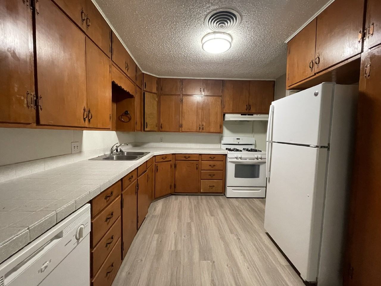 3403 24th St - Photo 4 of 11