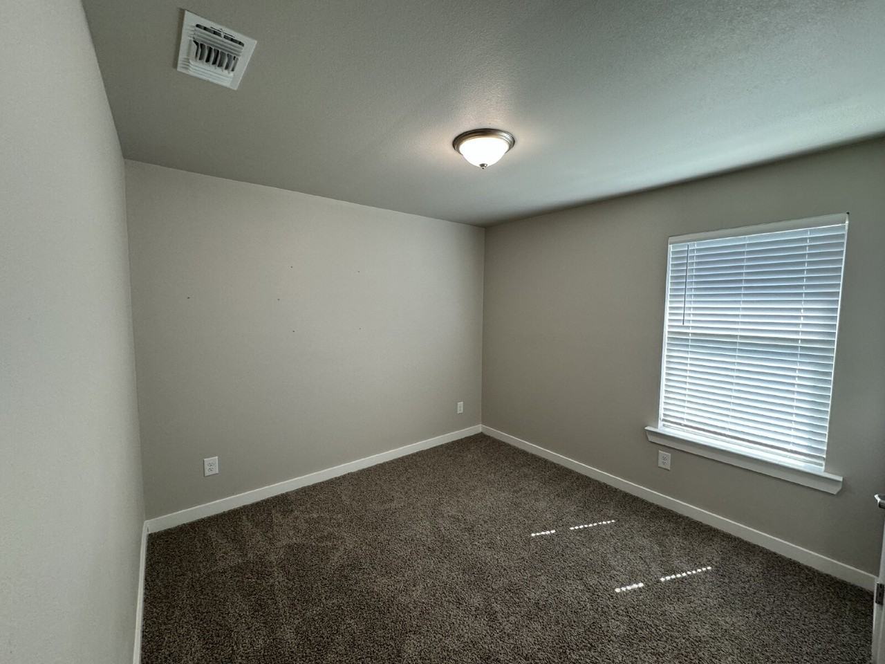 4619 125th St - Photo 5 of 14
