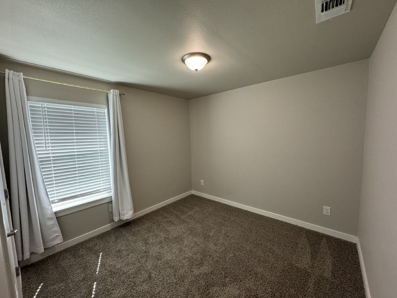 4619 125th St - Photo 7 of 14