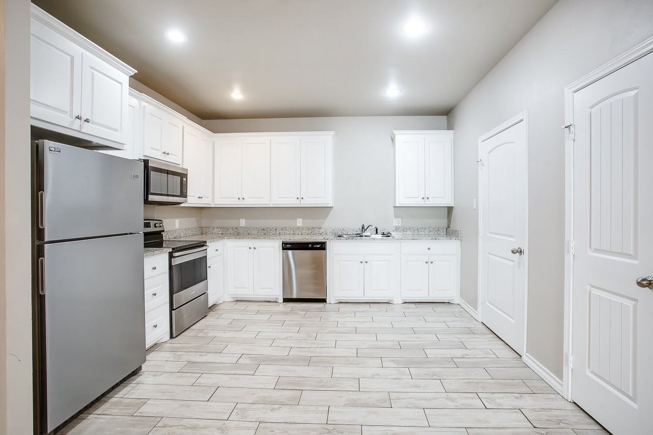 9803 Uvalde Ave - Photo 6 of 16