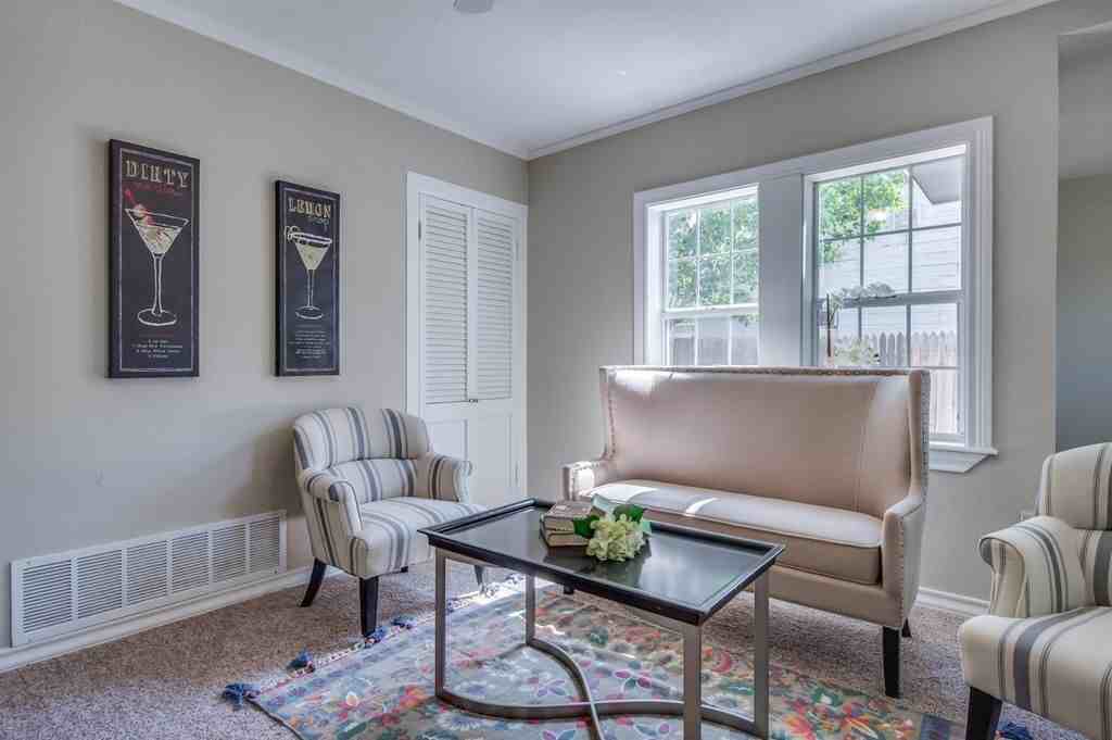 1910 26th Street - Photo 5 of 24