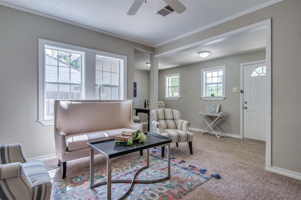 1910 26th Street - Photo 6 of 24