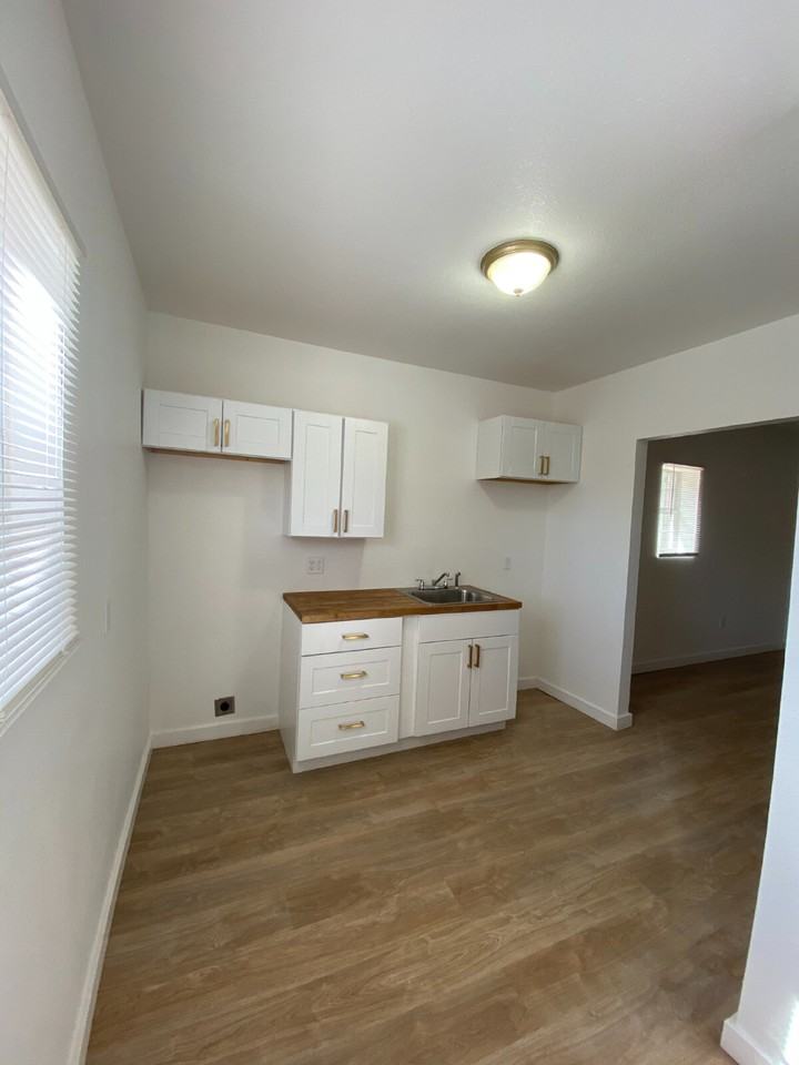 2017 17th St Rear - Photo 3 of 9