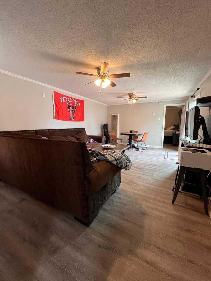 2613 25th St Frnt - Photo 7 of 19