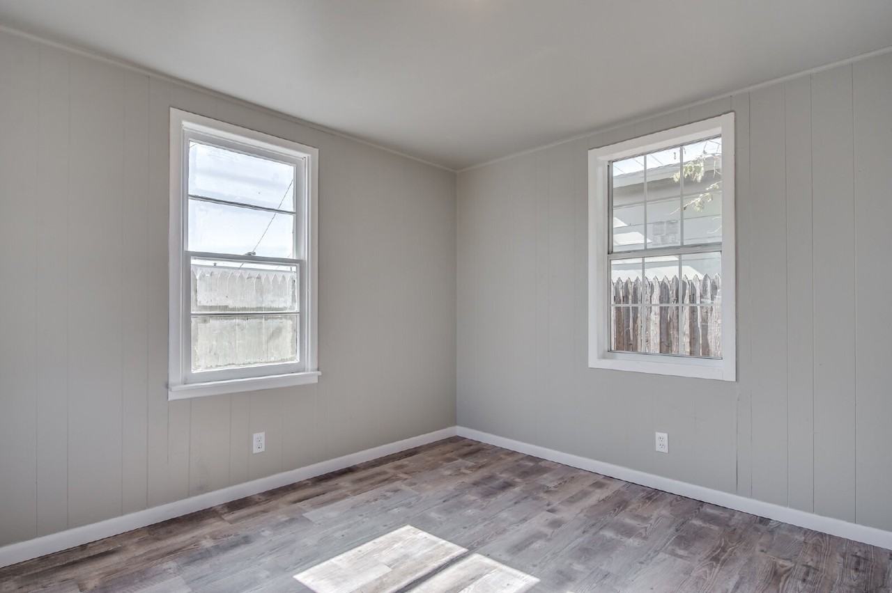 4813 40th St #REAR - Photo 6 of 7