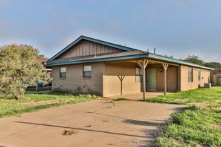 6502 26th St - Photo 1 of 1