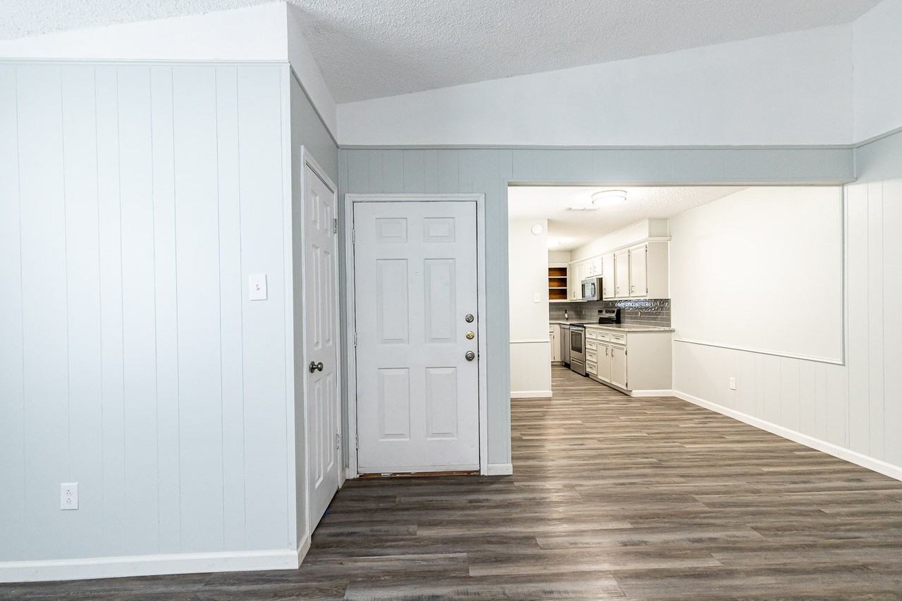 6502 26th St - Photo 5 of 20