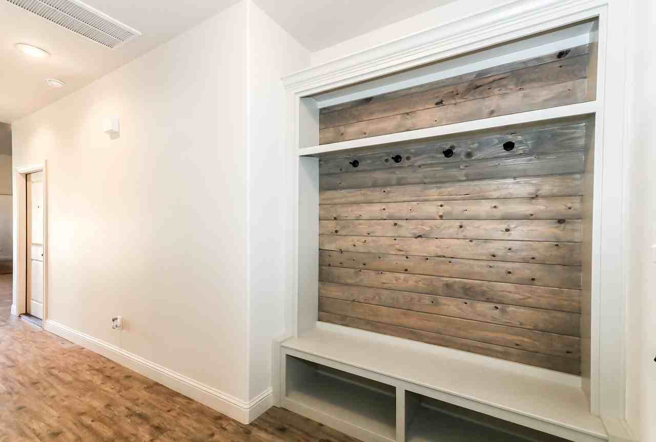 11104 Acme St - Photo 2 of 17