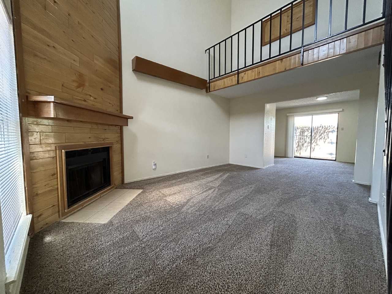6110 36th St - Photo 4 of 20