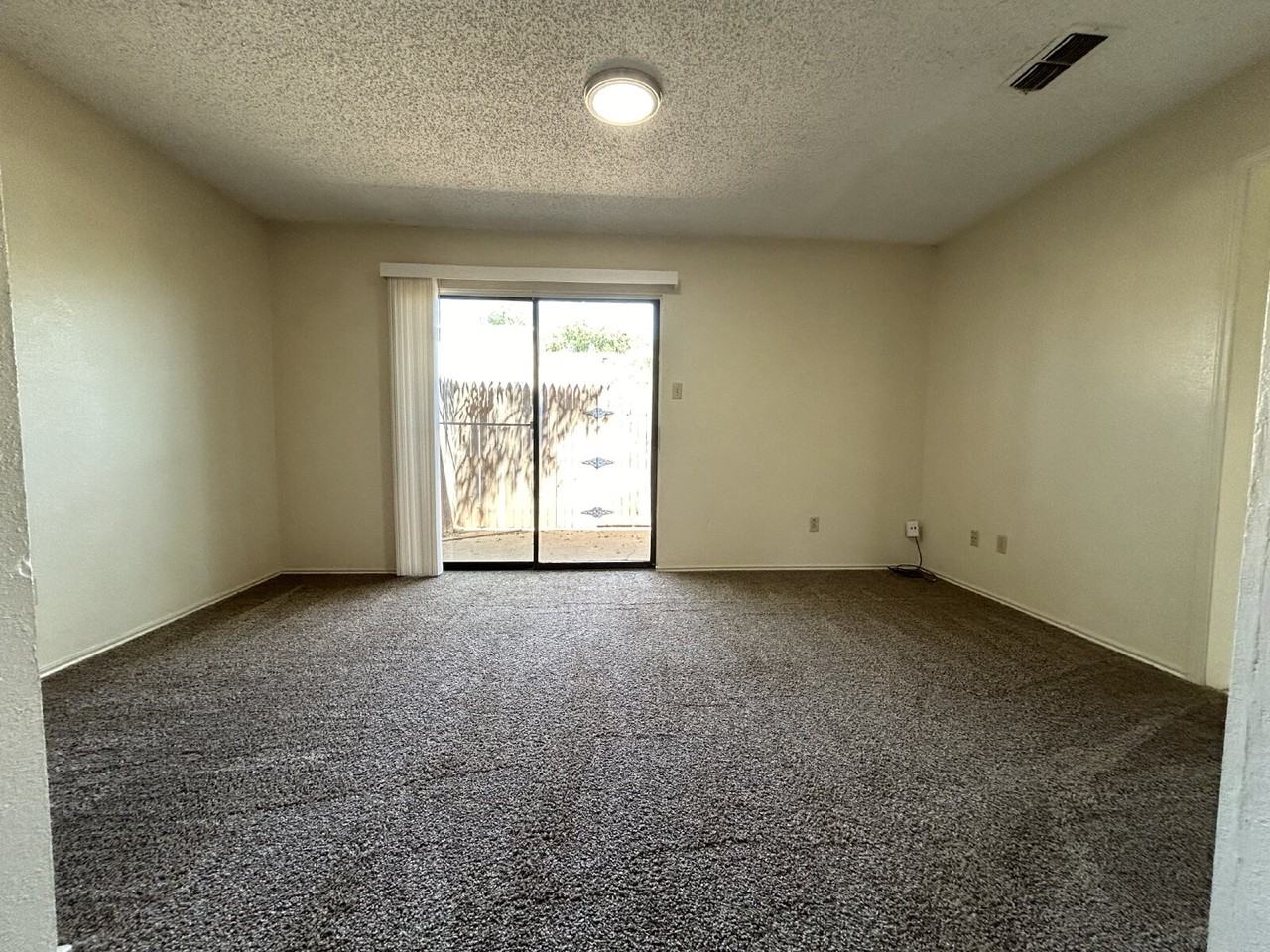 6110 36th St - Photo 6 of 20