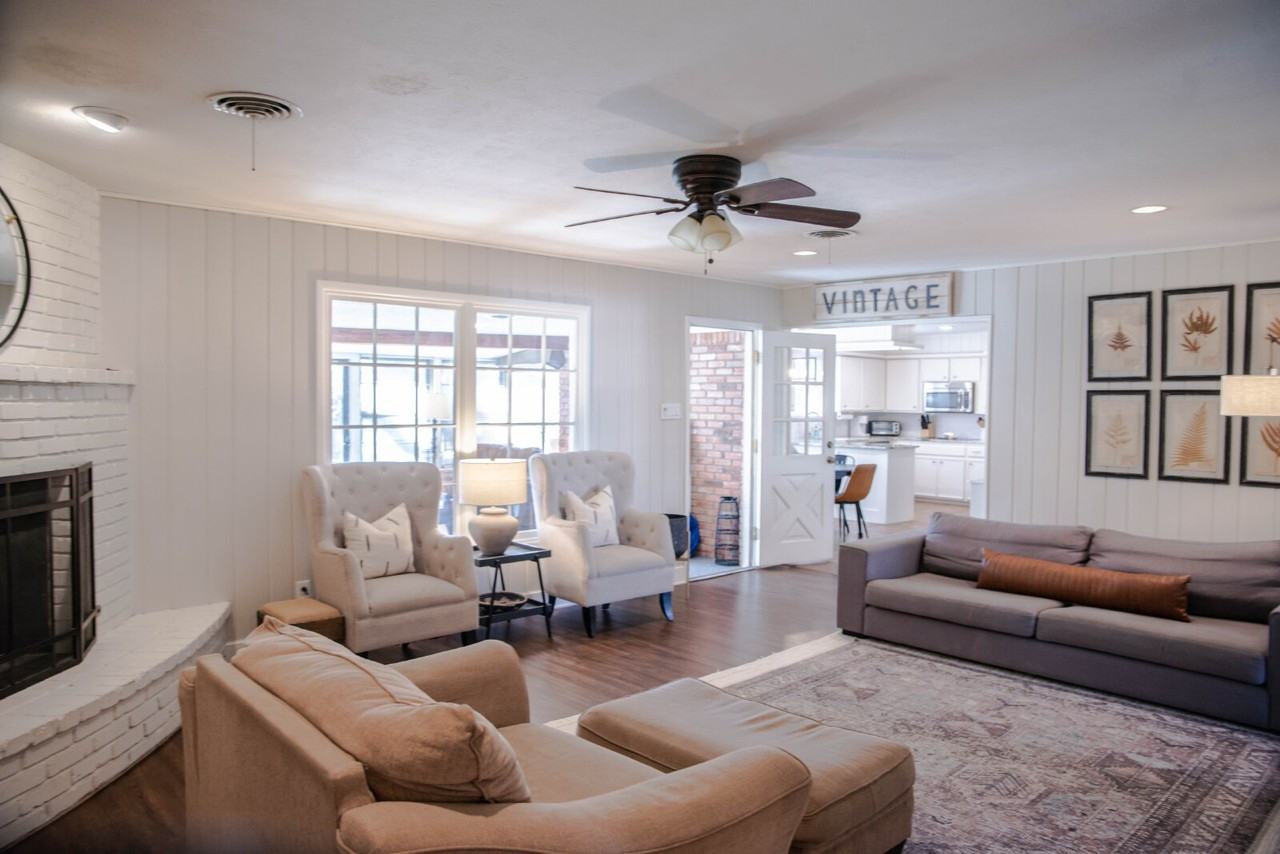 3405 59th St - Photo 4 of 29