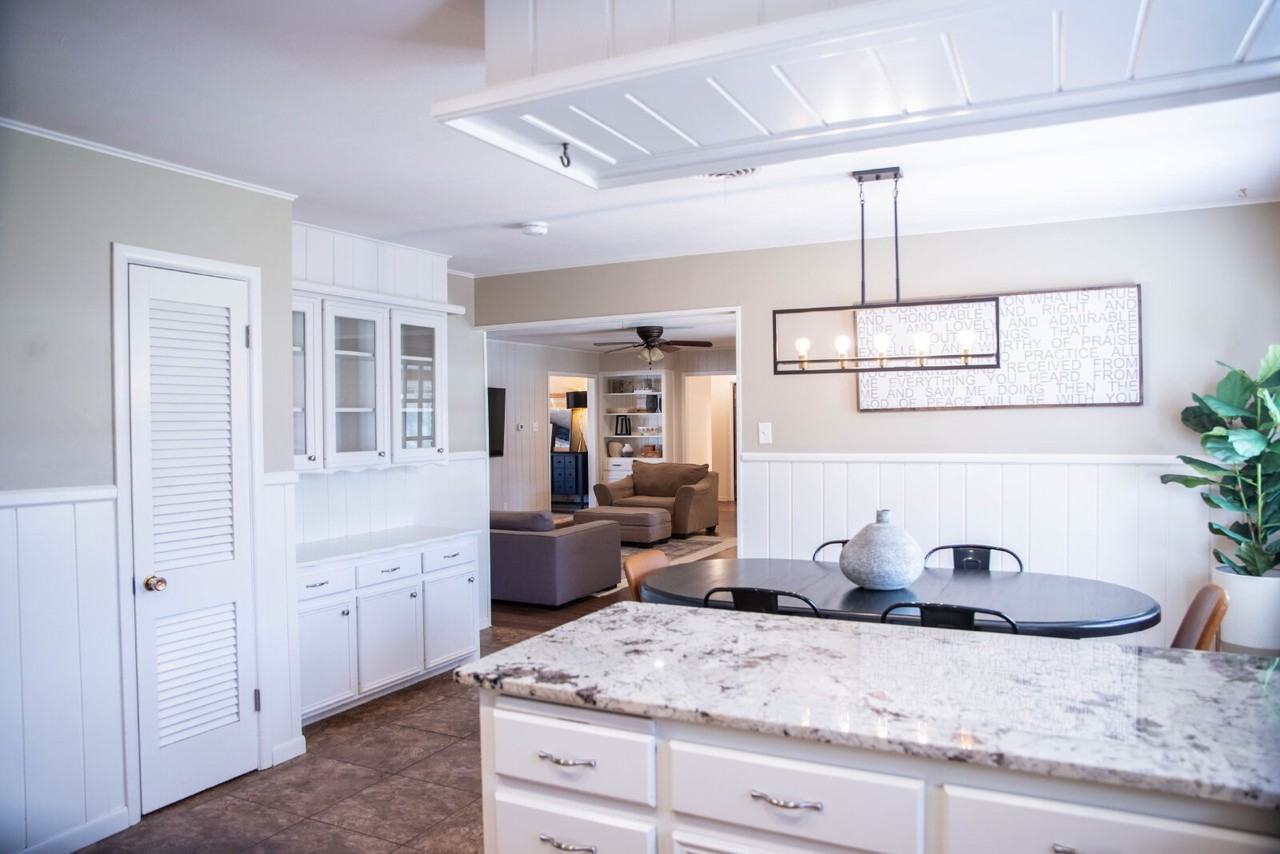 3405 59th St - Photo 7 of 29