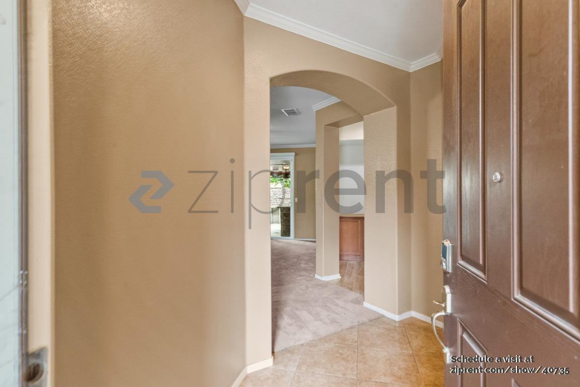 276 Colonial Trl - Photo 5 of 30