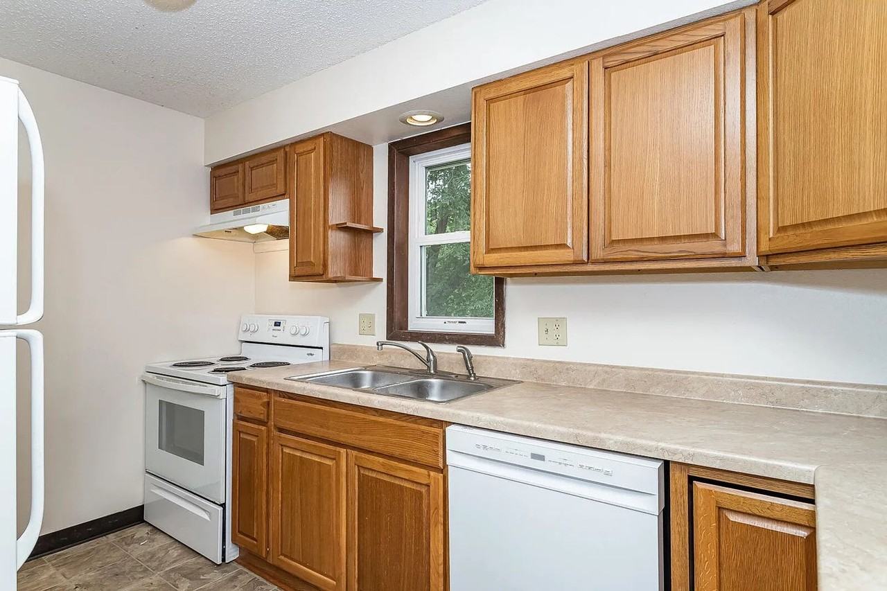 1009 North Dakota Ave - Photo 3 of 30