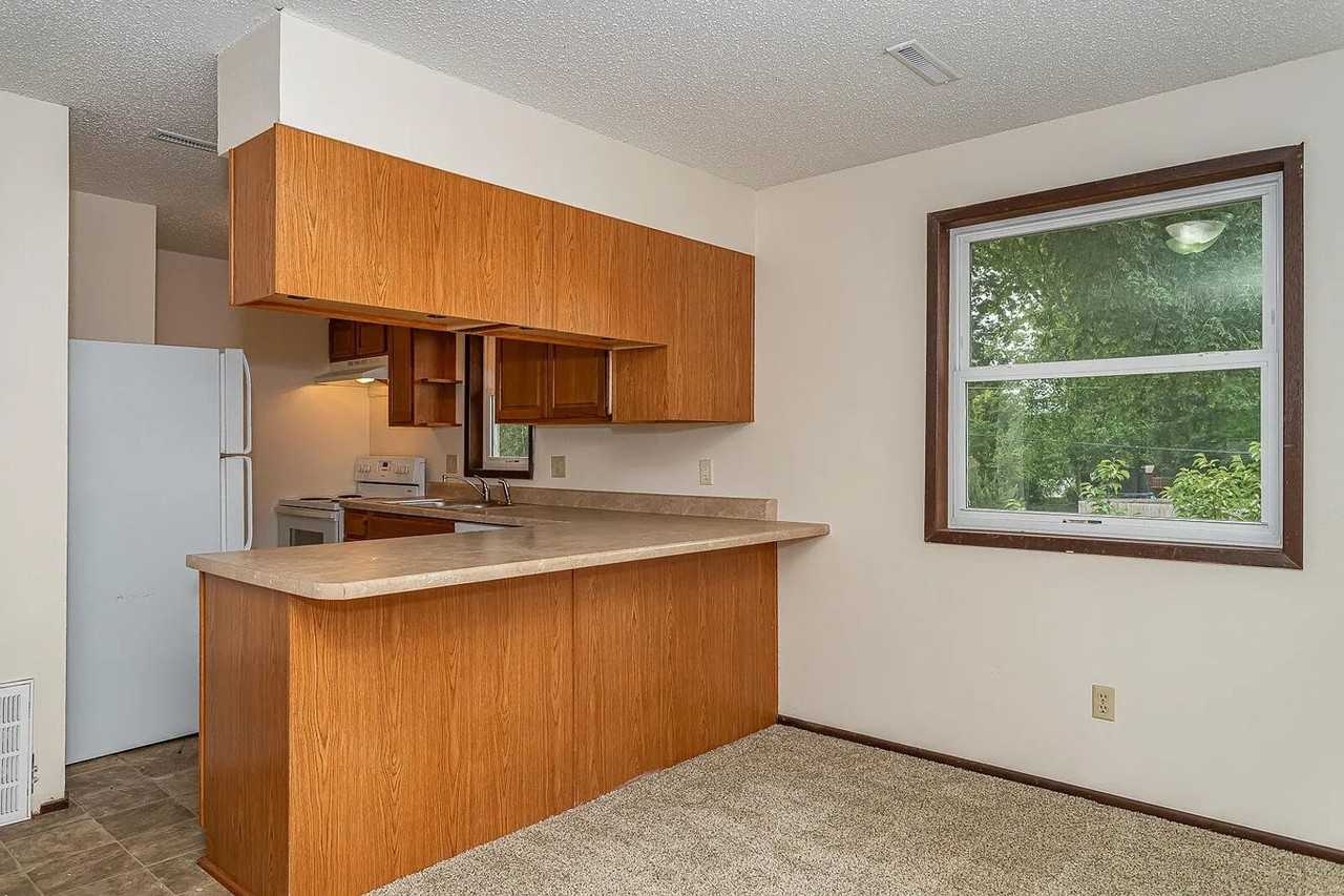 1009 North Dakota Ave - Photo 5 of 30