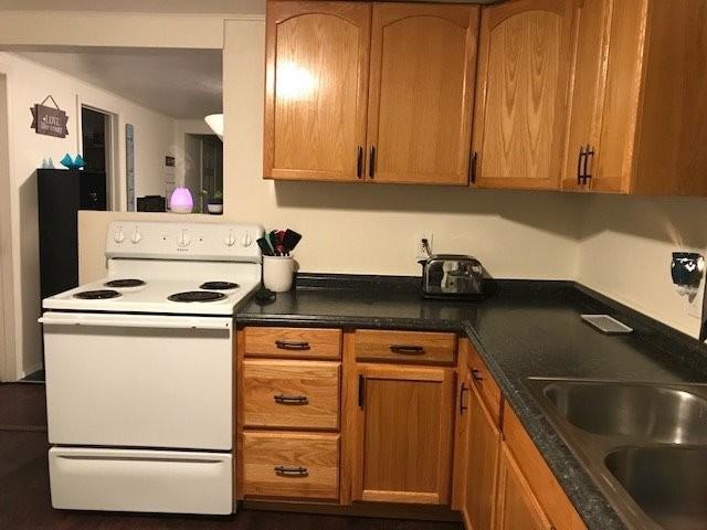 1913 N 33rd St - Photo 3 of 13