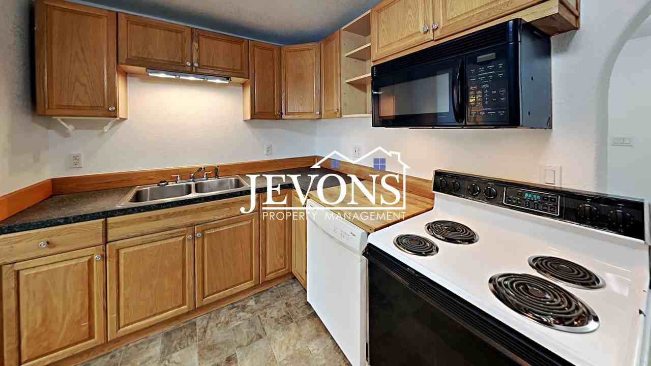 1509 Swan Ave - Photo 3 of 42