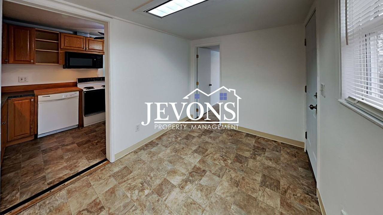 1509 Swan Ave - Photo 7 of 42