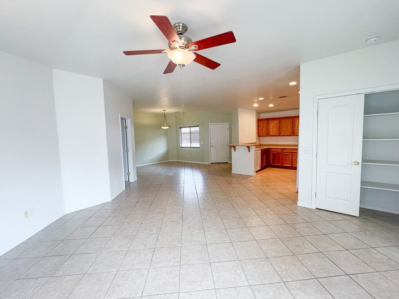 5000 E Catalina Ct - Photo 2 of 18