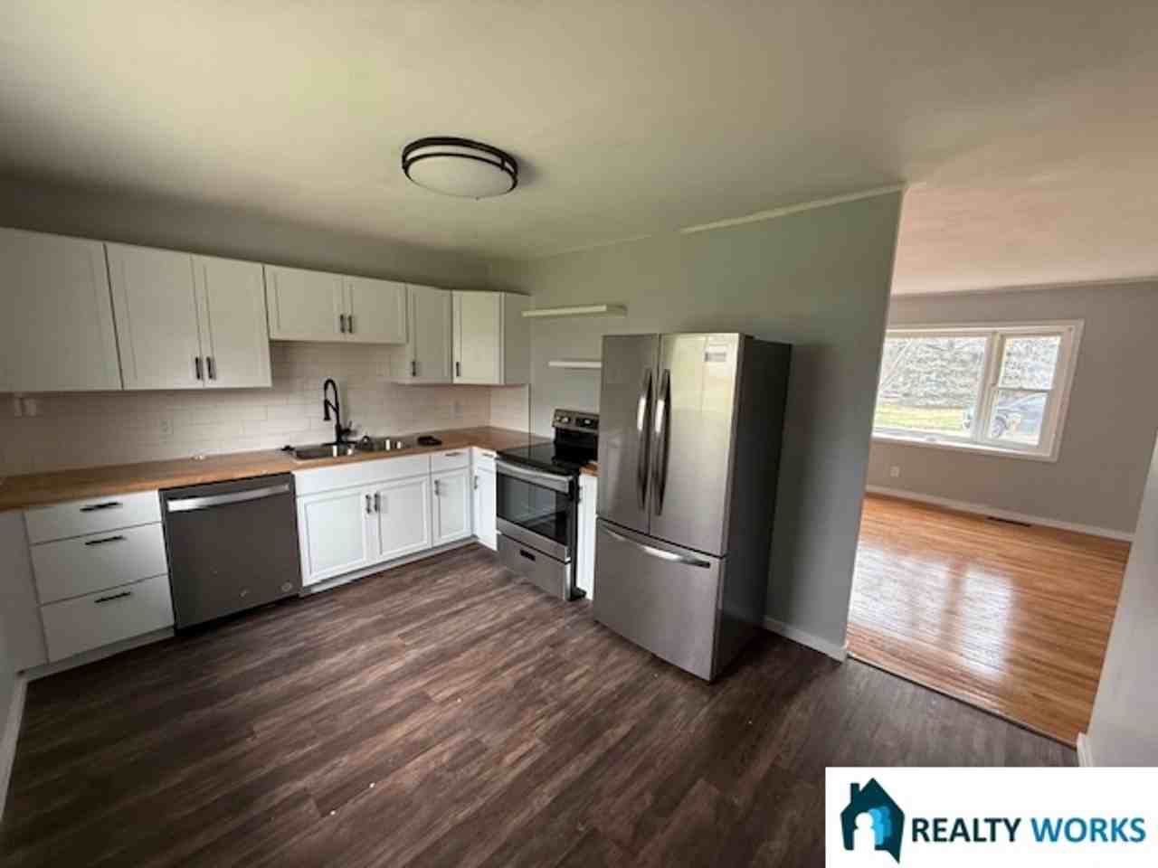 261 E Cherrywood Dr - Photo 3 of 12