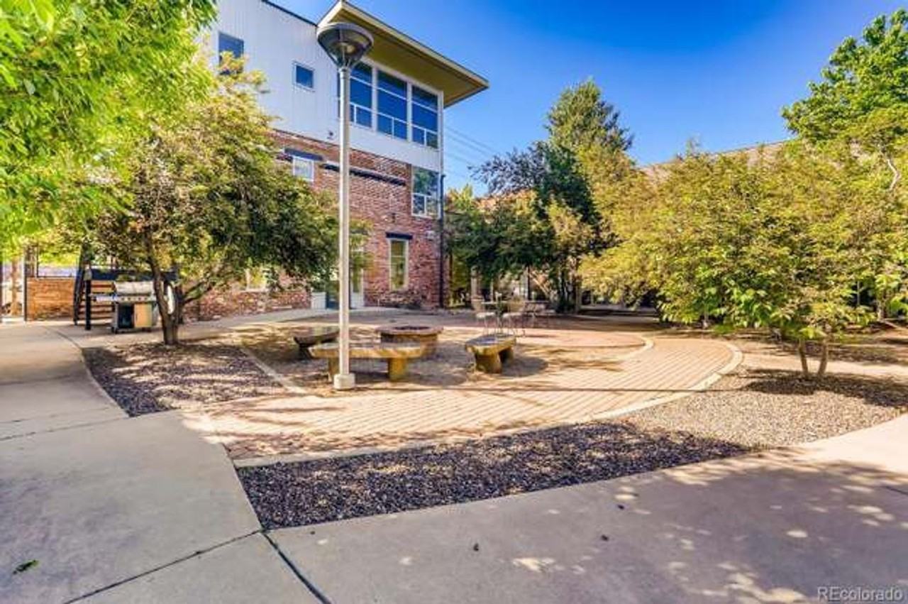 3033 Blake St - Photo 2 of 21