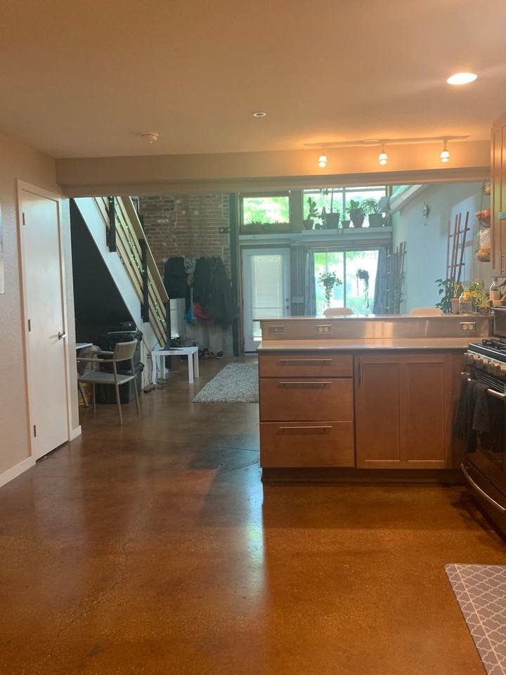 3033 Blake St - Photo 6 of 21