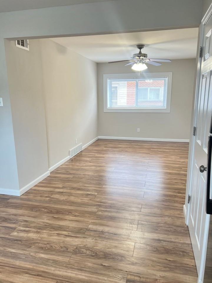 9032 Gravois View Ct. - Photo 6 of 19