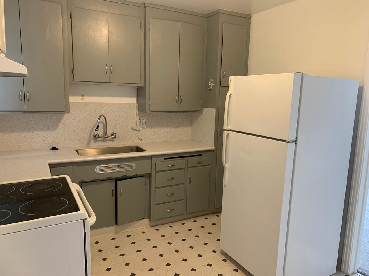 265 Ramona St - Photo 7 of 18