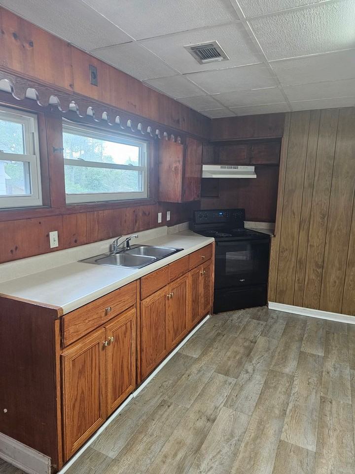 2760 Royal St - Photo 4 of 18