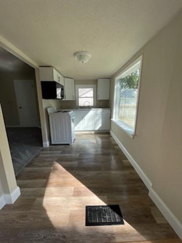 4122 Cornell St - Photo 2 of 9