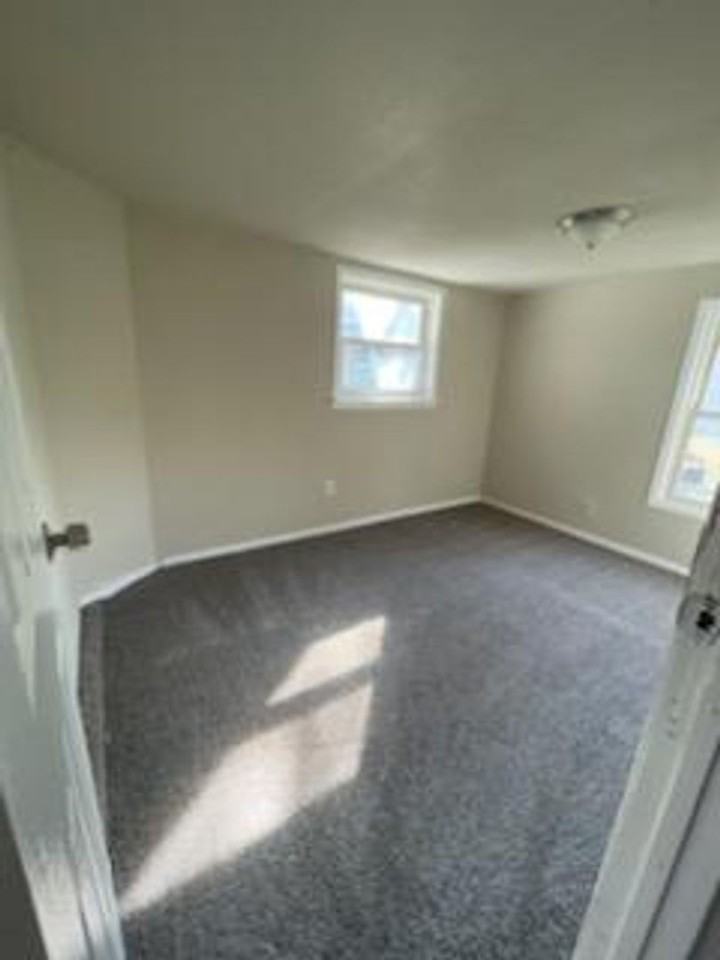 4122 Cornell St - Photo 5 of 9