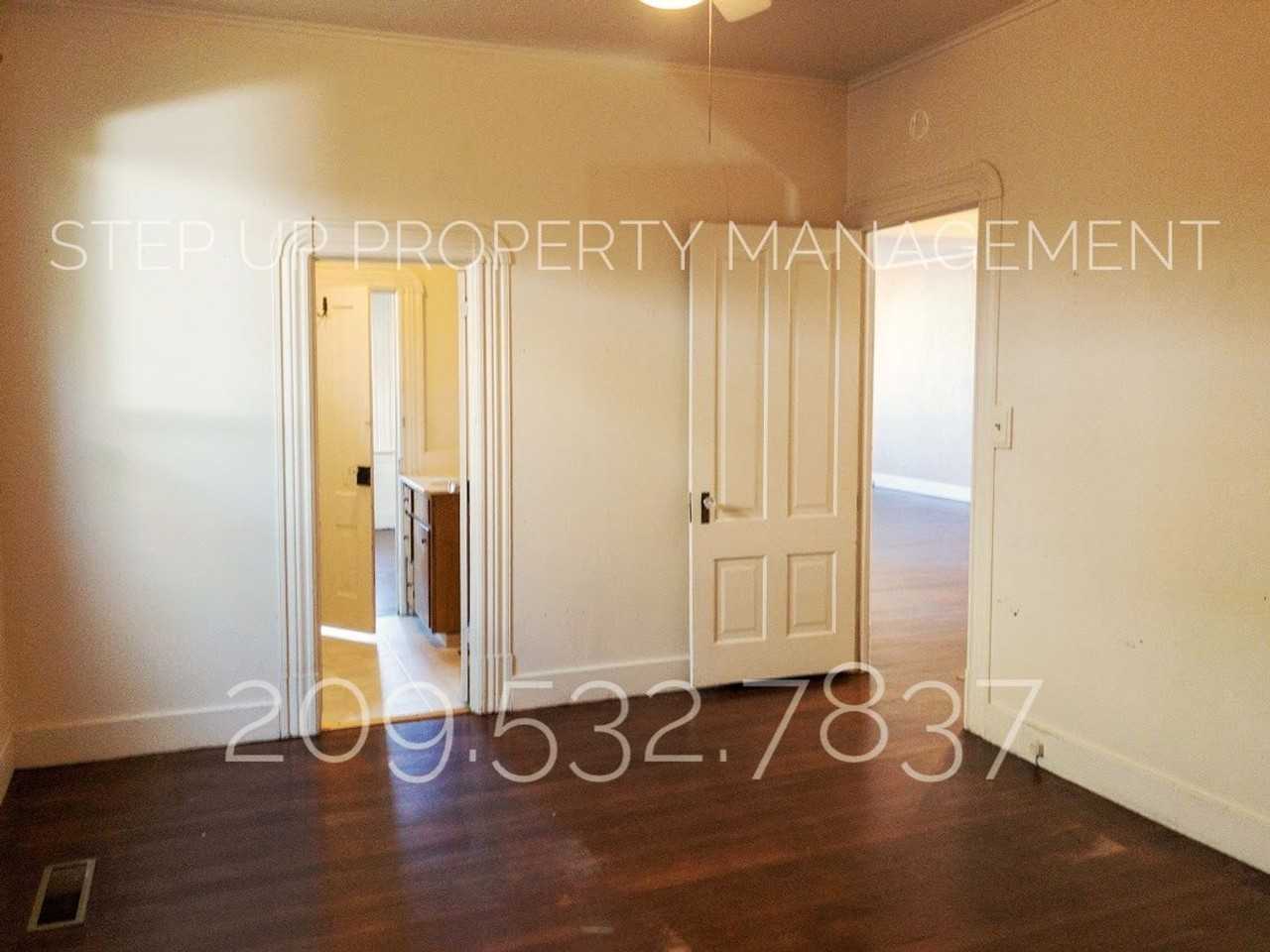 582 Olive St - Photo 6 of 17