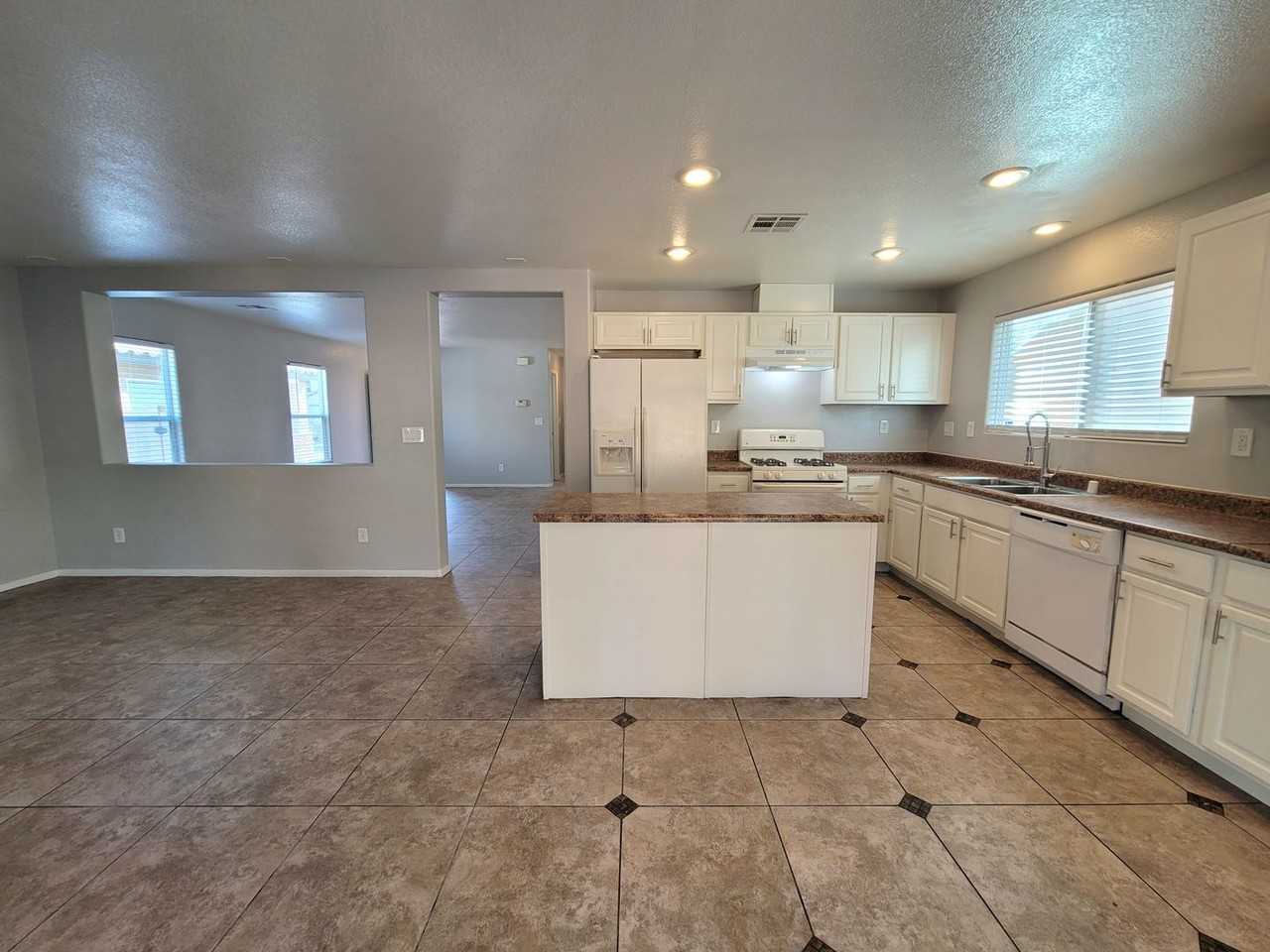 4098 Pistachio Nut Ave - Photo 3 of 29