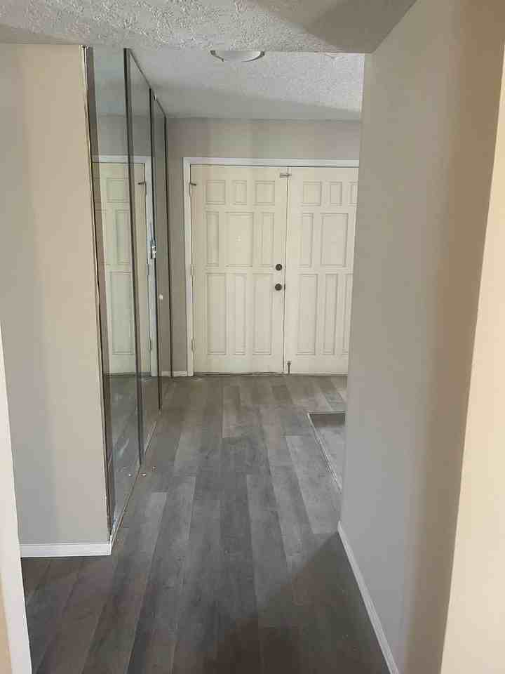 4001 Wellesley Dr Ne - Photo 3 of 36