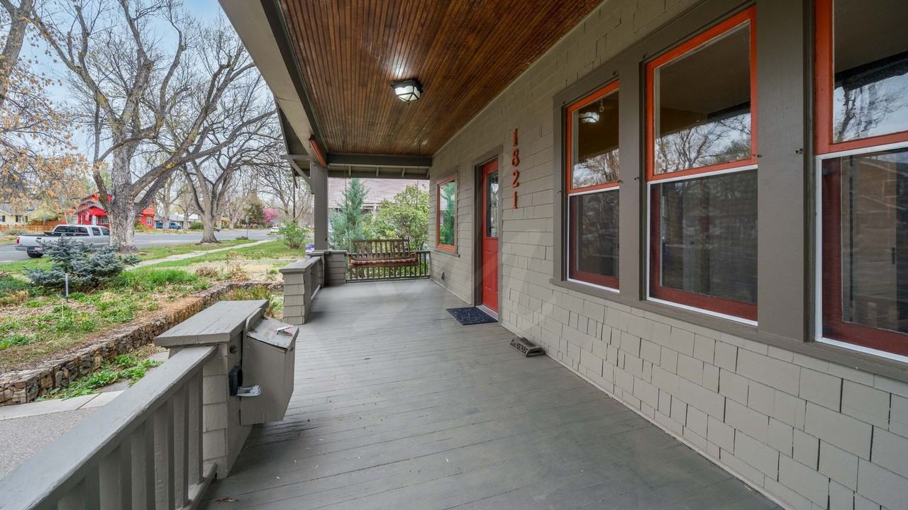 1821 N Royer St - Photo 4 of 22